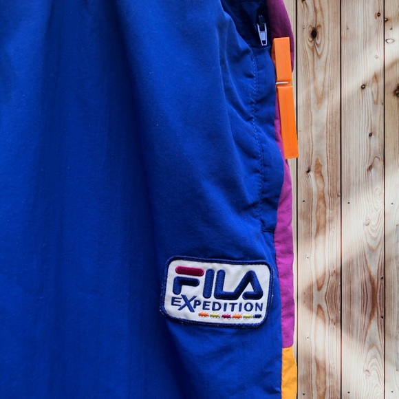 //blue exclusive UO x FILA EXPEDITION wind pants// - Picture 2 of 4